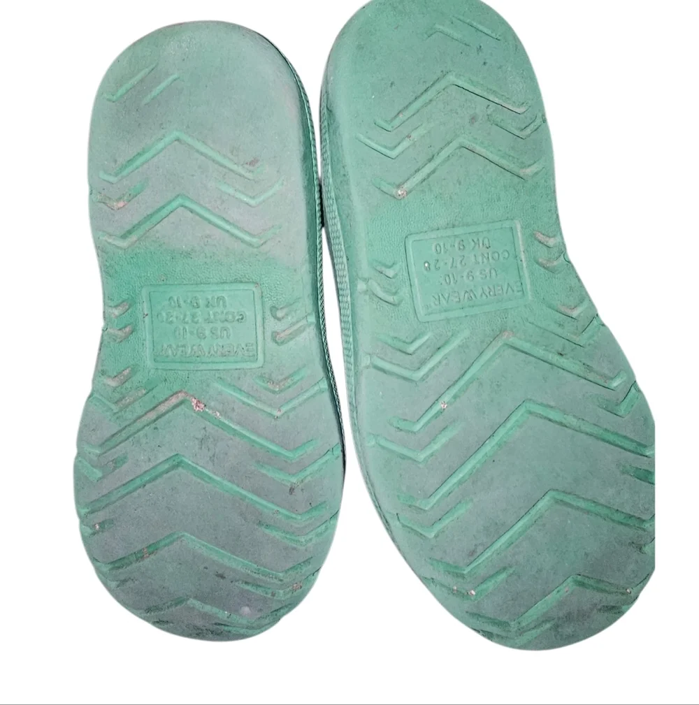 Totes Green Rubber Ankle Boots
